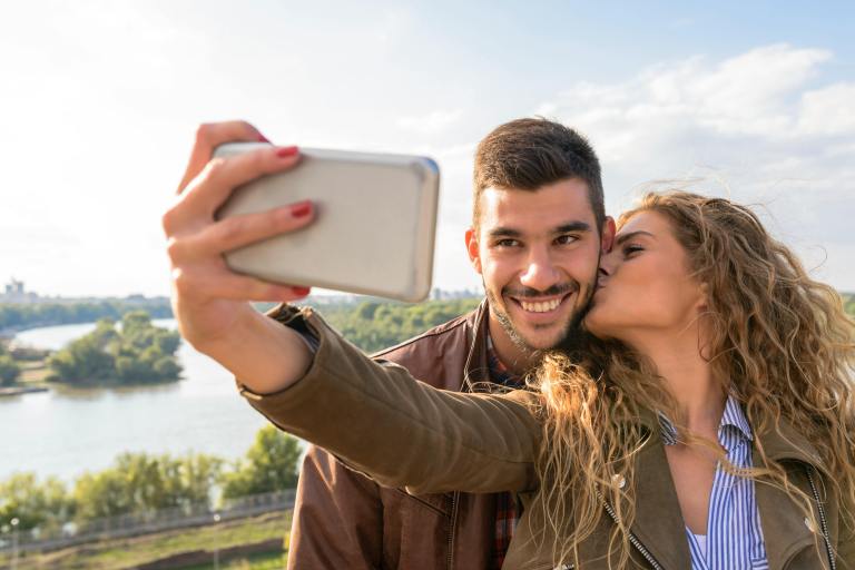 4 Birth Months Who Delete Their Apps After The First Date
