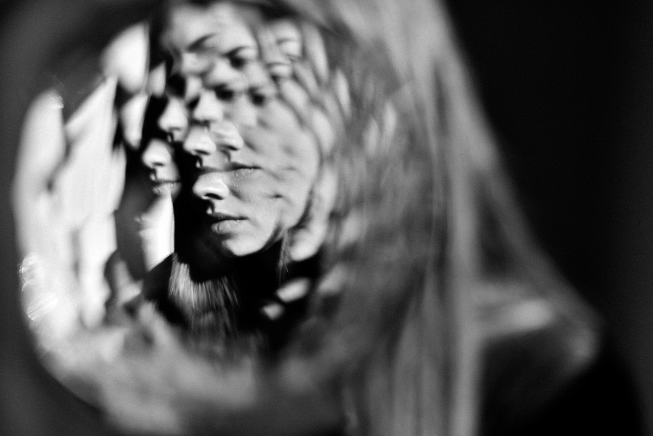 4 Birth Months That Mask Their True Feelings
